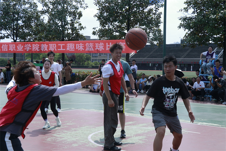 rYJv_1715177955835054843.jpg 体院VS初等 (2).jpg